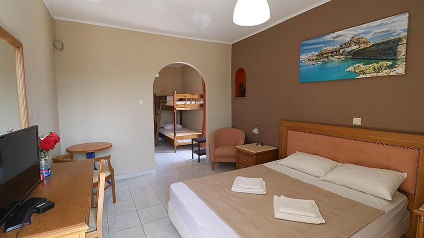 Aparthotel Moka Evia Island à Trikovilon Extérieur photo